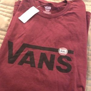 Vans men’s XXL maroon T-shirt (classic fit).